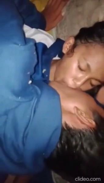 Background nonton video viral Bokep Bocil Dipaksa Ngewe Adik Kelas